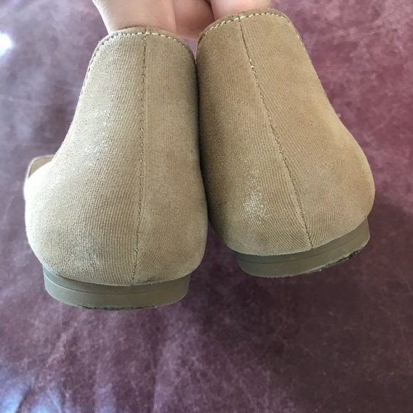 Nine West Scalloped Shiny Suede Pointed Toe Flats - Picture 7 of 8